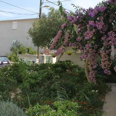 By The Sea Tkon, Pasman - 8455 * Tkon