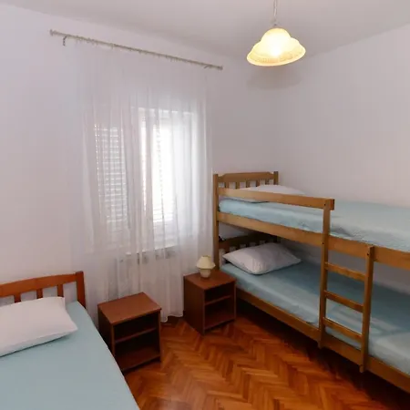 By The Sea Tkon, Pasman - 8455 *