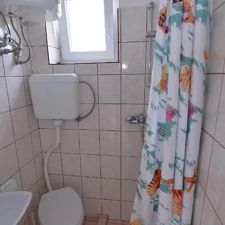 By The Sea Tkon, Pasman - 8455 *