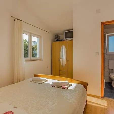 By The Sea Tkon, Pasman - 8455