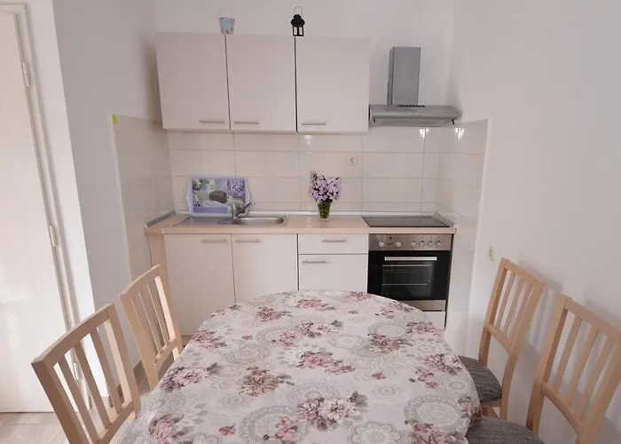 By The Sea Tkon, Pasman - 8455 شقة